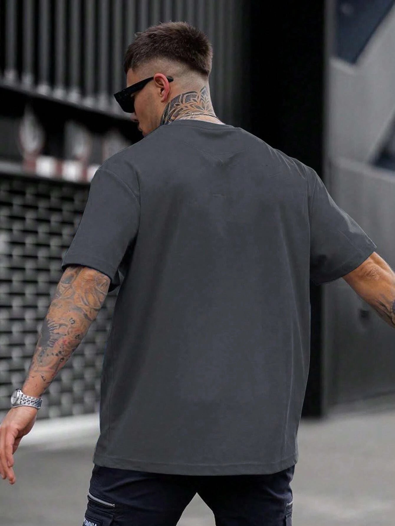 Essential Boxy Tee Carbon